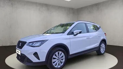 Candy weiss Gebraucht 2023 Seat Arona Style SUV | 15.900 € (Guter Preis)