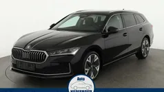 Onyx schwarz metallic Gebraucht 2024 Skoda Superb Selection Kombi | 40.995 € (Guter Preis)