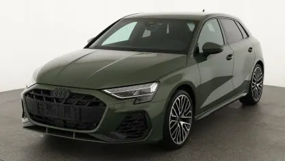 Gebraucht Audi S3 333 PS (244 kW) 2025 Distriktgrün metallic Limousine