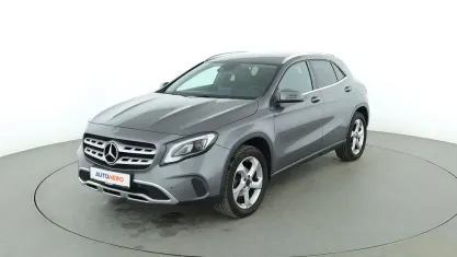 Gebraucht Mercedes GLA180 Urban 122 PS (89 kW) 2018 Grau SUV