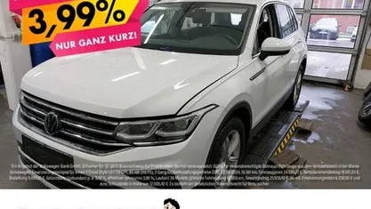 Gebraucht VW Tiguan Elegance 200 PS (147 kW) 2023 Weiss SUV