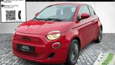 Gebraucht 2023 Fiat 500e Red Limousine | 22.280 € (Fairer Preis)
