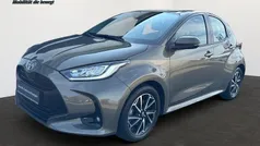Gebraucht 2021 Toyota Yaris Hybrid Play Limousine | 16.680 € (Guter Preis)