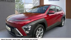 Rot Gebraucht 2024 Hyundai Kona Essential SUV | 24.985 € (Fairer Preis)