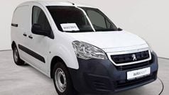 Schneeweiß Gebraucht 2018 Peugeot Partner Premium Van / Kleinbus | 9.090 € (Superpreis)
