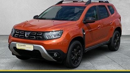 Używany Dacia Duster Extreme 131 KM (96 kW) 2022 Pomarańczowy SUV