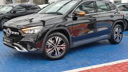Gebraucht Mercedes GLA180 Progressive 136 PS (100 kW) 2024 SUV
