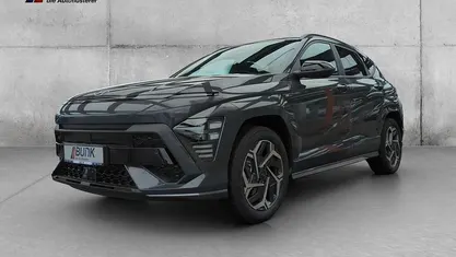 Gebraucht Hyundai Kona N Line 141 PS (103 kW) 2024 Abyss black / mic SUV