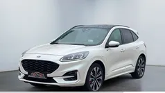 Arktisweiß (metallic) Gebraucht 2021 Ford Kuga SUV | 23.348 € (Fairer Preis)