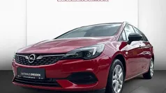 Chili rot/kardio rot Gebraucht 2021 Opel Astra Edition Kombi | 15.850 € (Guter Preis)