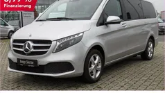 Silber Gebraucht 2023 Mercedes V250 Van / Kleinbus | 49.850 € (Superpreis)
