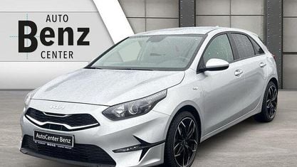 Używany Kia Ceed Active 160 KM (117 kW) 2024 Biały Hatchback