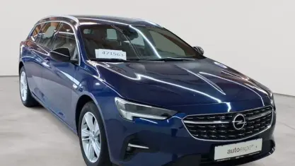 Gebraucht Opel Insignia Elegance 174 PS (127 kW) 2022 Nautic blau Kombi