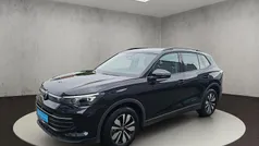 Deep black perleffekt Gebraucht 2024 VW Tiguan Goal SUV | 36.300 € (Superpreis)