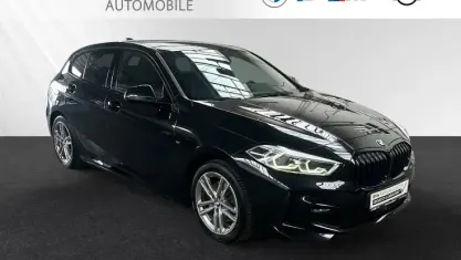 Gebraucht BMW 118 M Sport 140 PS (102 kW) 2020 Saphirschwarz metallic Limousine