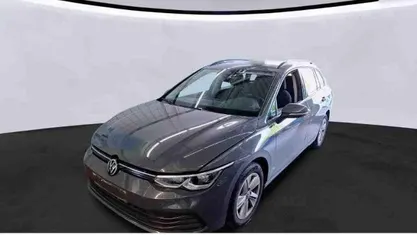 Grau Gebraucht 2023 VW Golf VIII Life Kombi | 24.385 € (Fairer Preis)