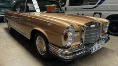 Beige Gebraucht 1969 Mercedes W111 Classic Cabrio | 398.890 €