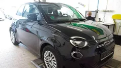 Onyx schwarz (10n) Gebraucht 2021 Fiat 500e Action Kleinwagen | 12.989 € (Fairer Preis)