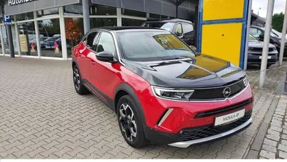 Rot Gebraucht 2022 Opel Mokka-e Ultimate SUV | 17.950 € (Fairer Preis)
