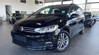 Gebraucht 2025 VW Touran Comfortline Van / Kleinbus | 33.870 € (Fairer Preis)