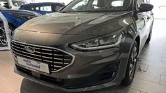 Magneticgrau Gebraucht 2024 Ford Focus Titanium Limousine | 23.880 € (Fairer Preis)