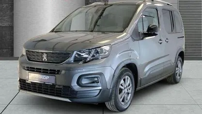 Gebraucht 2023 Peugeot Rifter Allure Van / Kleinbus | 19.990 € (Fairer Preis)