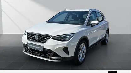 Weiss Gebraucht 2024 Seat Arona FR SUV | 21.290 € (Guter Preis)
