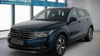 Gebraucht VW Tiguan Elegance 245 PS (180 kW) 2022 SUV
