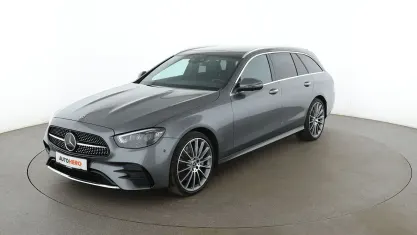 Gebraucht Mercedes E400 AMG line 330 PS (242 kW) 2023 Grau Kombi