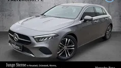 Mountaingrau Gebraucht 2023 Mercedes A180 Progressive Limousine | 26.760 € (Guter Preis)