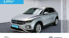 Pyritsilber metallic Gebraucht 2024 VW T-Roc Style SUV | 30.730 € (Fairer Preis)