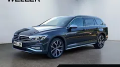 Grau Gebraucht 2022 VW Passat Alltrack IQ Drive Kombi | 31.930 € (Fairer Preis)