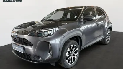 Gebraucht Toyota Yaris Cross Team 116 PS (85 kW) 2023 Grau SUV