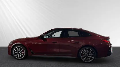 Rot Gebraucht 2022 BMW i4 Shadowline Limousine | 45.690 € (Fairer Preis)