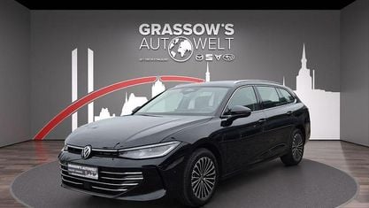 Gebraucht VW Passat 150 PS (110 kW) 2025 Black magic Kombi