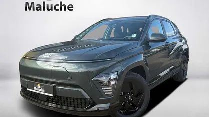 Cypress green / met Neu 2025 Hyundai Kona Trend SUV | 39.190 € (Fairer Preis)