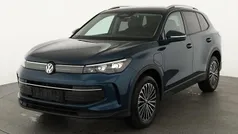 Nightshade blue metallic Neu 2025 VW Tiguan Life SUV | 48.445 € (Superpreis)