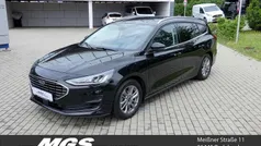 Obsidianschwarz metallic Gebraucht 2024 Ford Focus Titanium Kombi | 24.950 € (Fairer Preis)