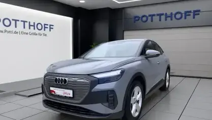 Gebraucht Audi Q4 Sportback e-tron Comfort 150 kW (204 PS) 2022 Grau SUV
