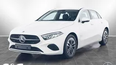 Unilack polarweiß Gebraucht 2024 Mercedes A200 Progressive Limousine | 31.390 € (Fairer Preis)