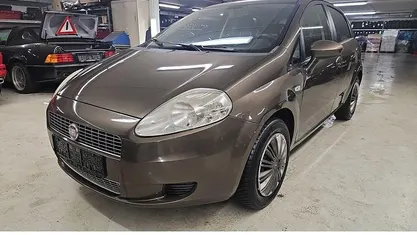 Gebraucht Fiat Grande Punto Dynamic 65 PS (47 kW) 2009 Kleinwagen
