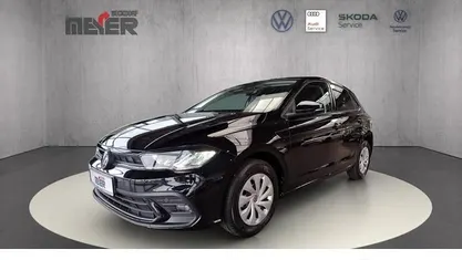Deep black perleffekt Gebraucht 2025 VW Polo Life Limousine | 20.990 € (Fairer Preis)