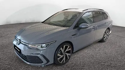 Moonstone gray Gebraucht 2024 VW Golf VIII R-line Kombi | 30.990 € (Fairer Preis)