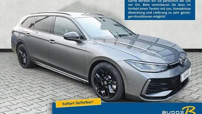 Gebraucht VW Passat R-line 193 PS (141 kW) 2025 Kombi