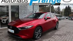 Soul red crystal Gebraucht 2022 Mazda 3 Selection Limousine | 23.985 € (Fairer Preis)