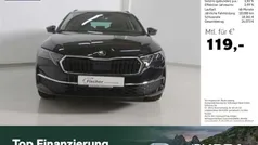 Gebraucht 2024 Skoda Octavia Selection Kombi | 26.480 € (Fairer Preis)