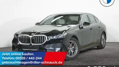 Black sapphire Gebraucht 2024 BMW 520 Comfort Edition Limousine | 51.950 € (Guter Preis)
