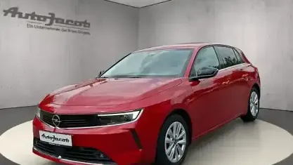 Gebraucht Opel Astra Elegance 131 PS (96 kW) 2023 Kardio rot (metallic) Kleinwagen