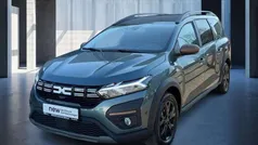 Zedergrün Gebraucht 2024 Dacia Jogger Extreme Van / Kleinbus | 21.390 € (Fairer Preis)