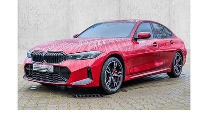 Używany BMW 330 Performance 286 KM (210 kW) 2025 Czerwony Sedan/Limuzyna